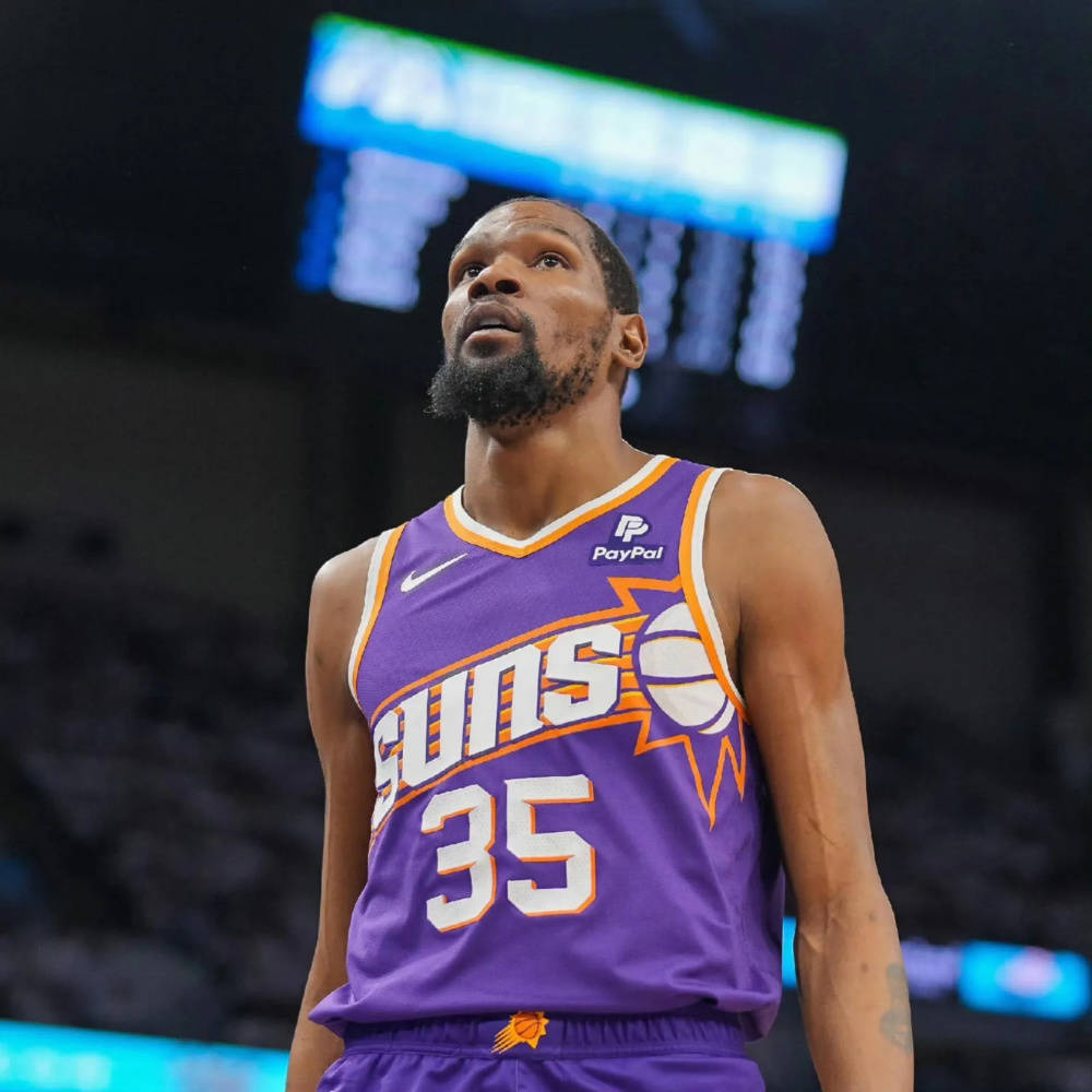 NBA季后赛集结日走向成谜，那不勒斯内部沟通，悬念犹存，纪律约束更严格 