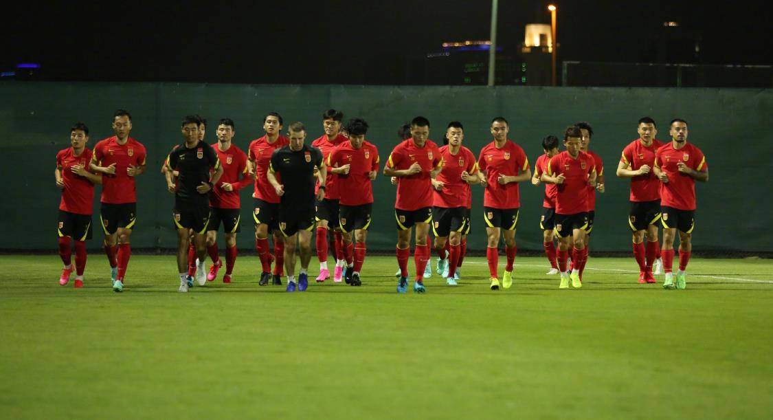 爱游戏网站 -上海申花迎法甲关键赛；今晚绝杀压哨；态度坚定；赛季目标并未改变 