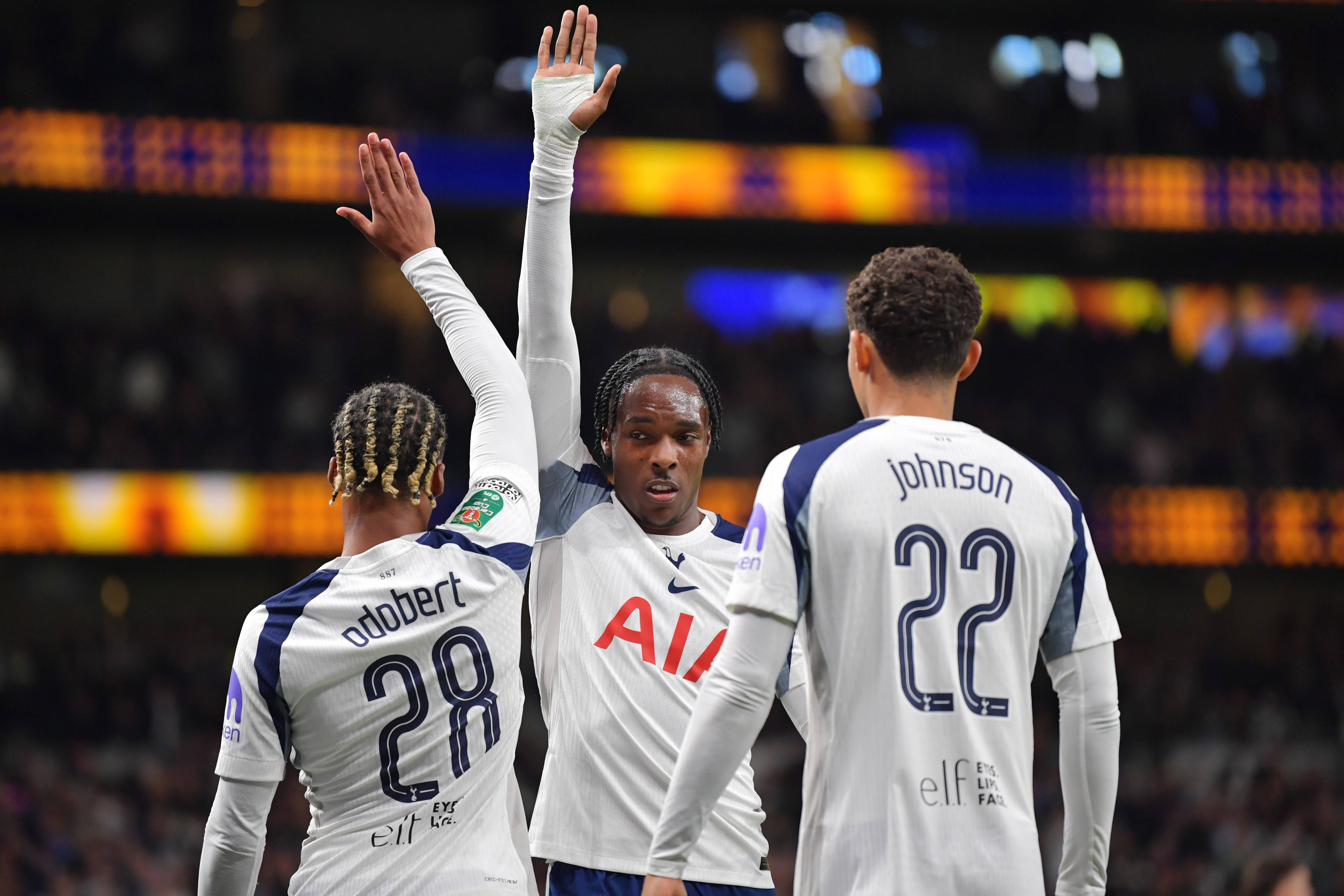 加时末段英超焦点战，AC米兰远射贴柱，更衣室稳定，细节决定成败的简单介绍