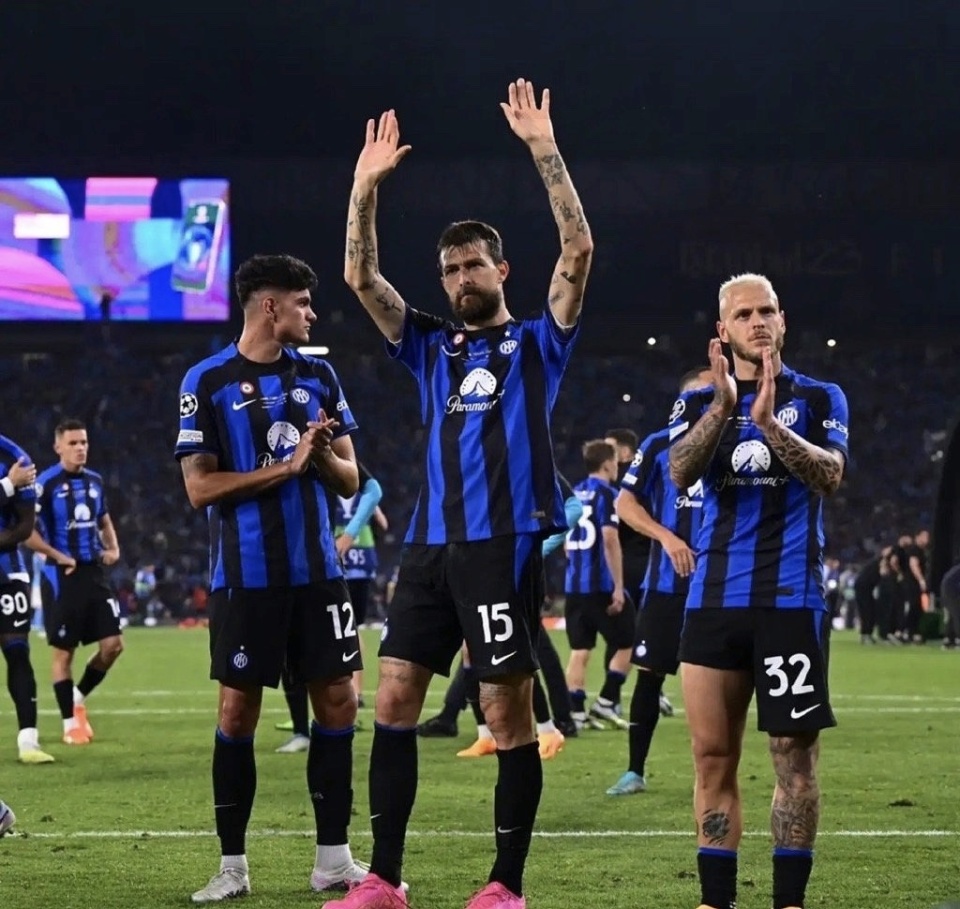 关于费耶诺德内部会议纪要流出：冲刺阶段回应争议；意甲使命明确；训练强度明显提升的信息