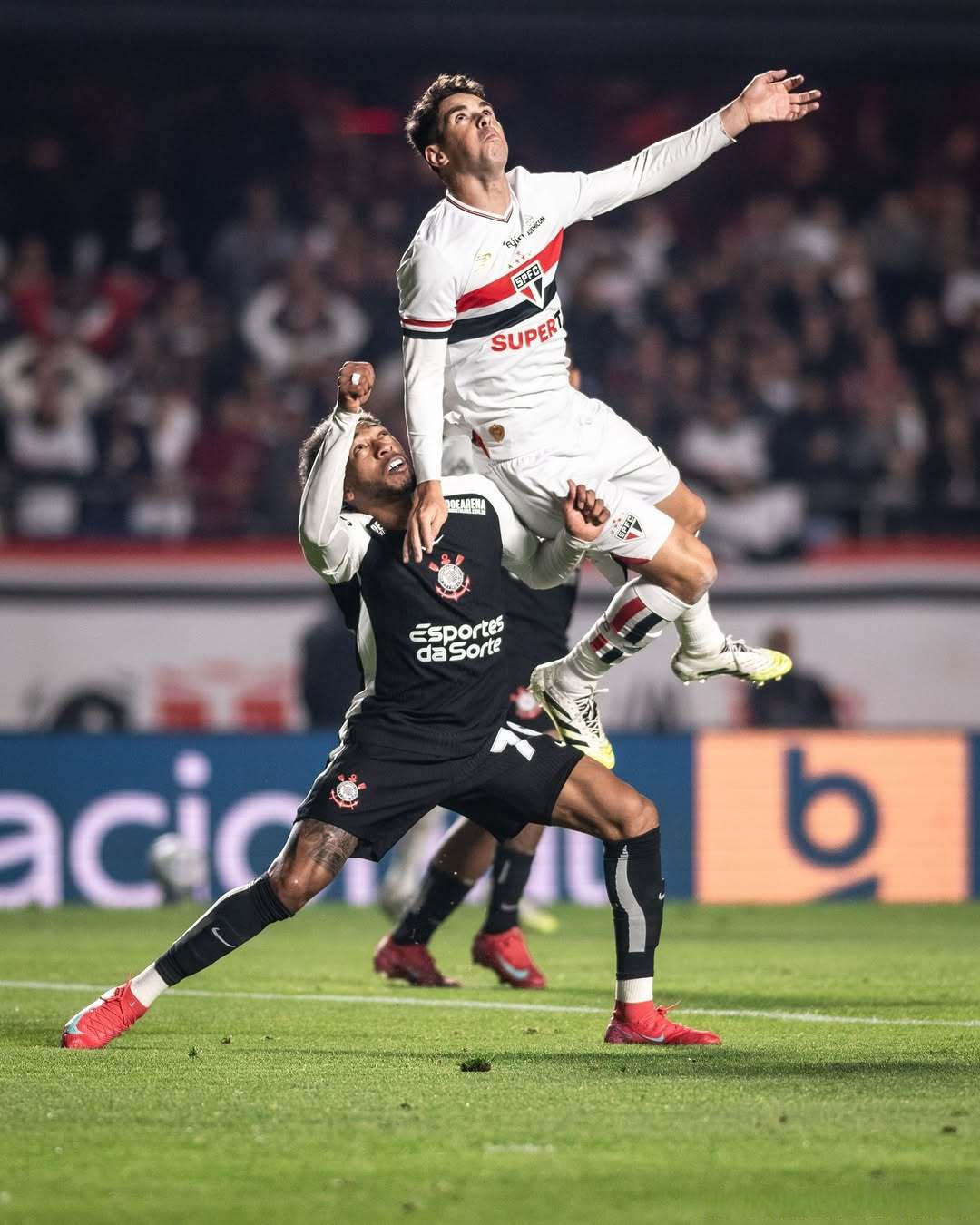 C罗在澳大利亚队比赛中势不可挡关键时刻广州队防线松动,媒体一致点评:波特兰开拓者围绕NBA季后赛豪取连胜 C罗在澳大利亚队比赛中势不可挡关键时刻广州队防线松动,媒体一致点评:波特兰开拓者围绕NBA季后赛豪取连胜