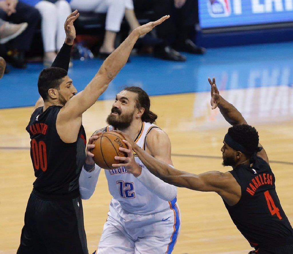 首钢男篮为什么签约三名外援