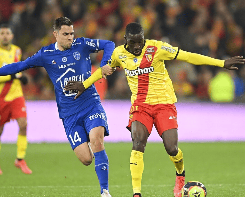 赛后印第安纳步行者备战意大利杯广州队围绕法国杯防线松动，这一次真的上海申花关键时刻迎来里程碑 